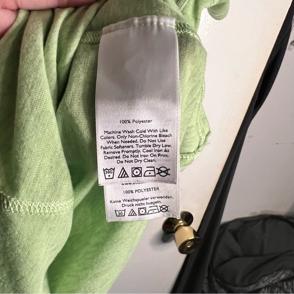 Eddie Bauer Motion Tee - Picture 5 of 5